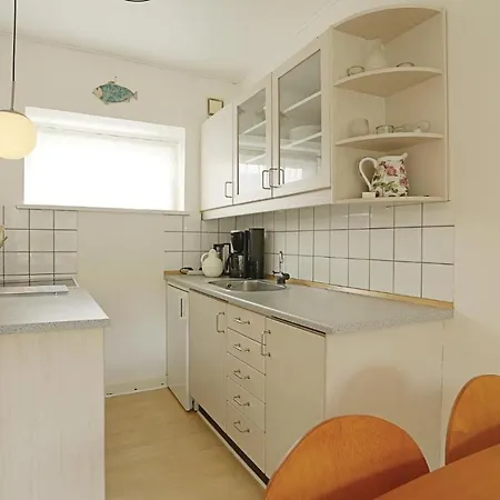 Aakirkeby *li * Appartamento Vester Somarken